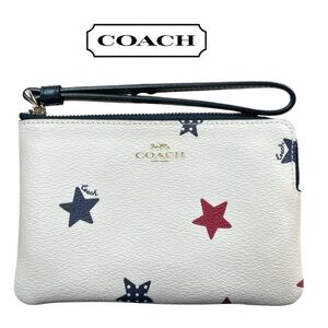 Coach American Star Corner Zip Wristlet‎